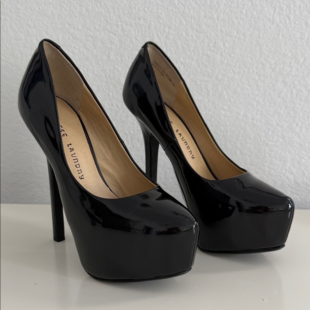 Chinese Laundry Glossy Black Platform Heels size 7